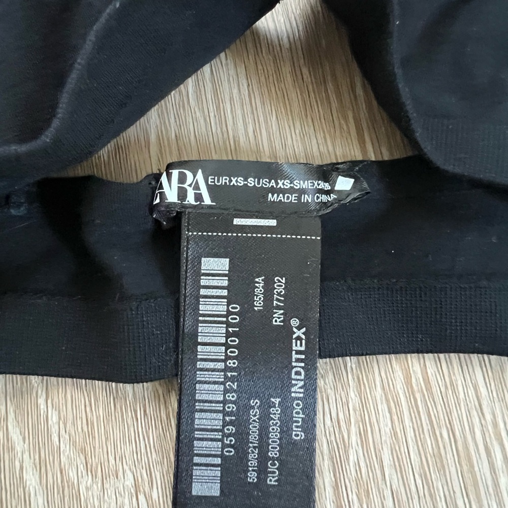 Zara Seamless Black Triangle Bra NEW - Picture 2 of 5